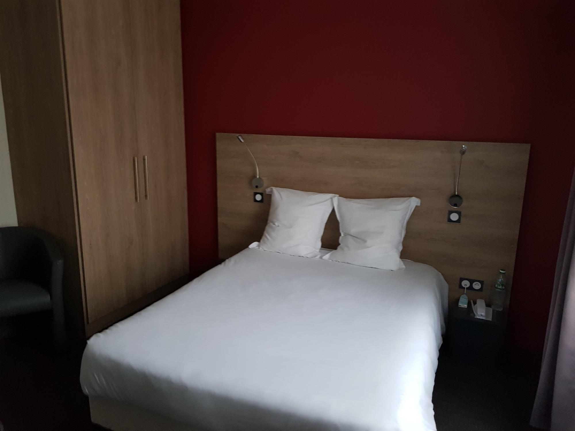 A la Bonne Auberge Laval  Exterior foto